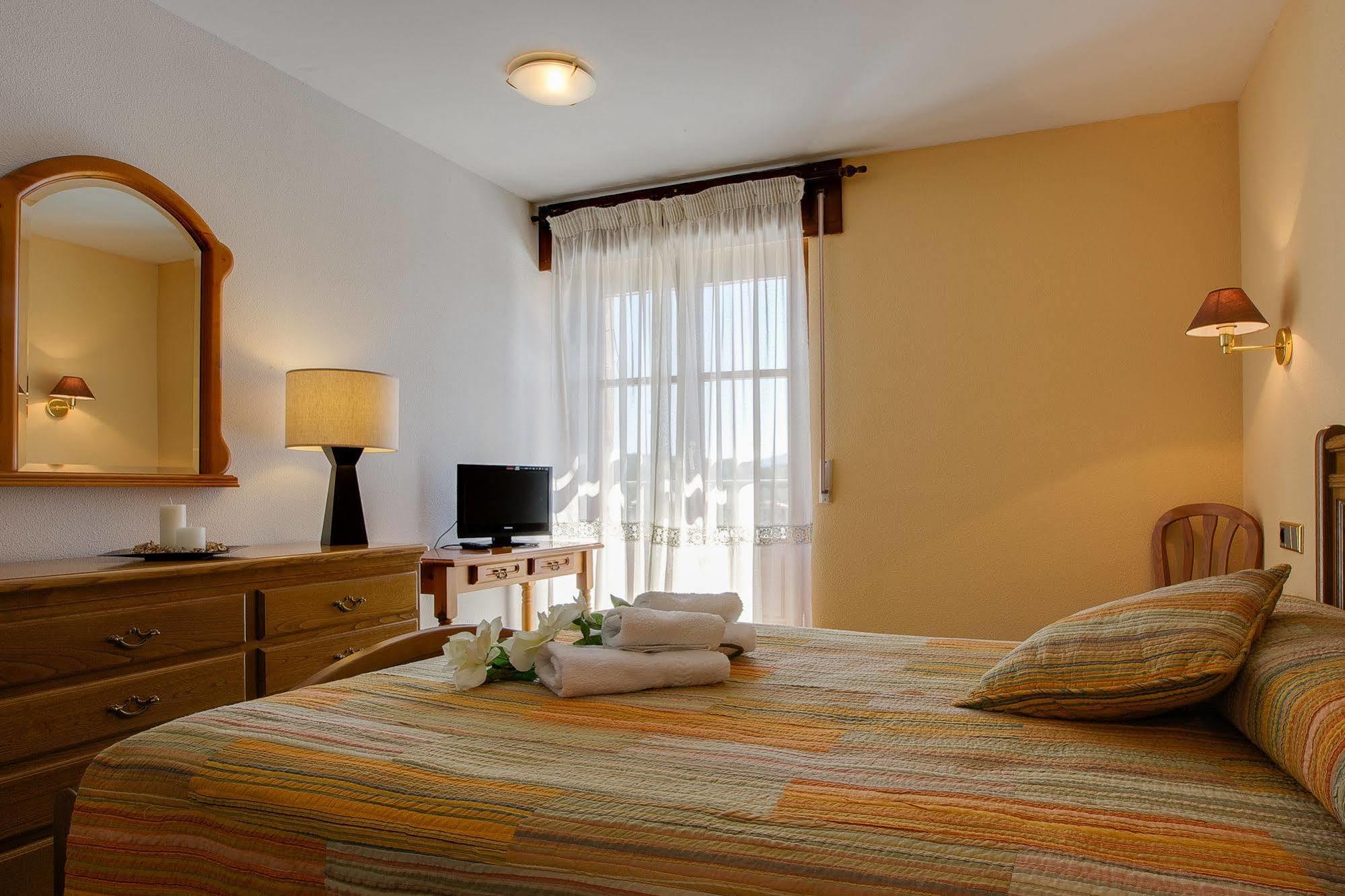 Hostal Casa Ramon Quintanar de la Sierra Extérieur photo